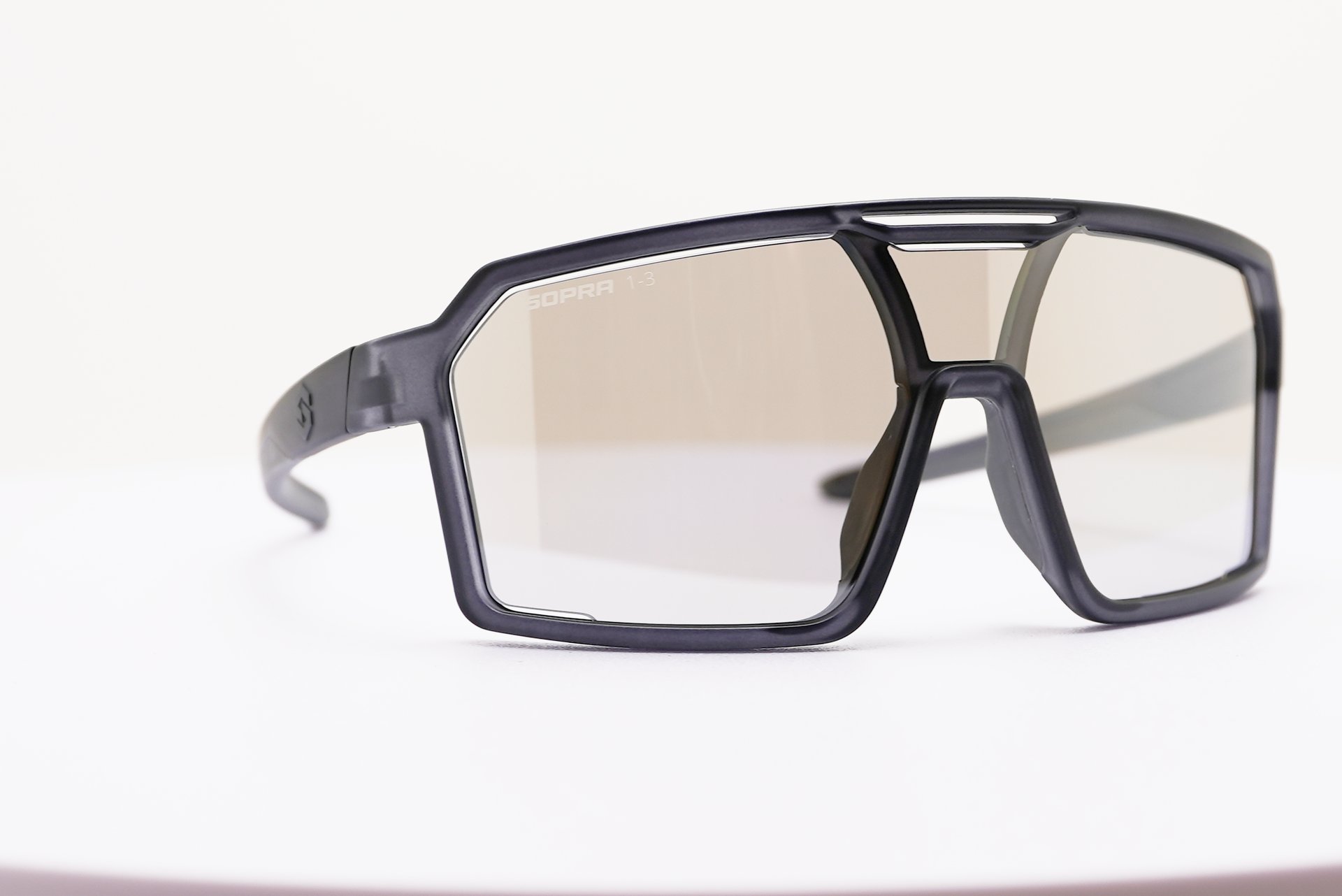 content.sunglasses_title